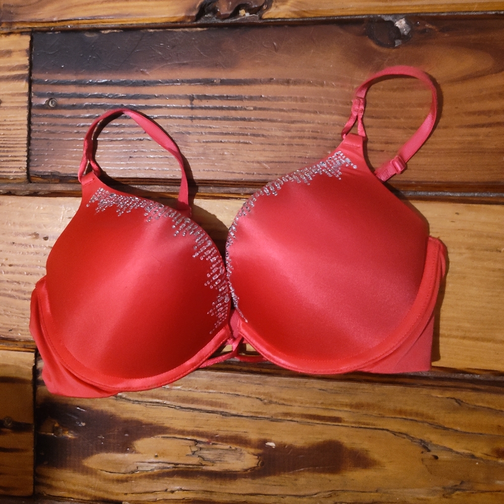 Beautiful Victoria Secret Bombshell Plunge Rhinestone Bra 34c
